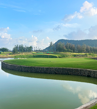 Kharghar Valley Golf Course